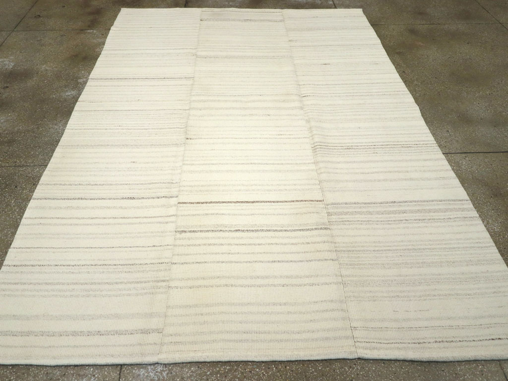 Modern Turkish Flatweave Small Room Size Carpet, No.30747 - Staging