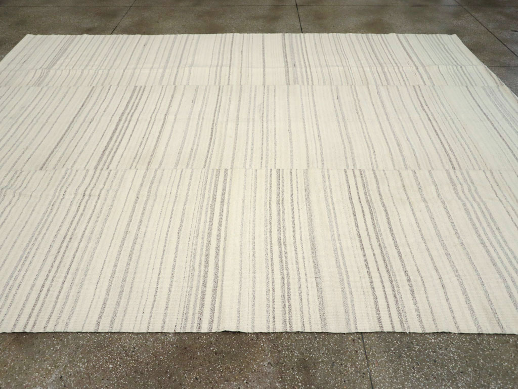 Modern Turkish Flatweave Room Size Carpet, No.30749 - Staging