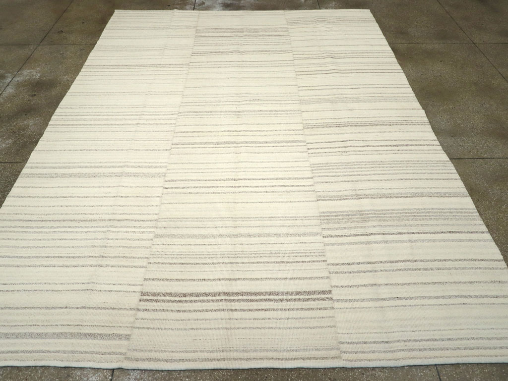 Modern Turkish Flatweave Room Size Carpet, No.30751 - Staging