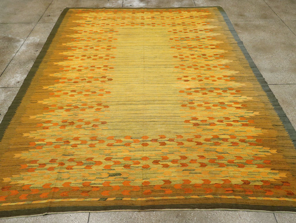 Vintage Swedish Scandinavian Flatweave Kilim Room Size Carpet, No.30754 - Staging