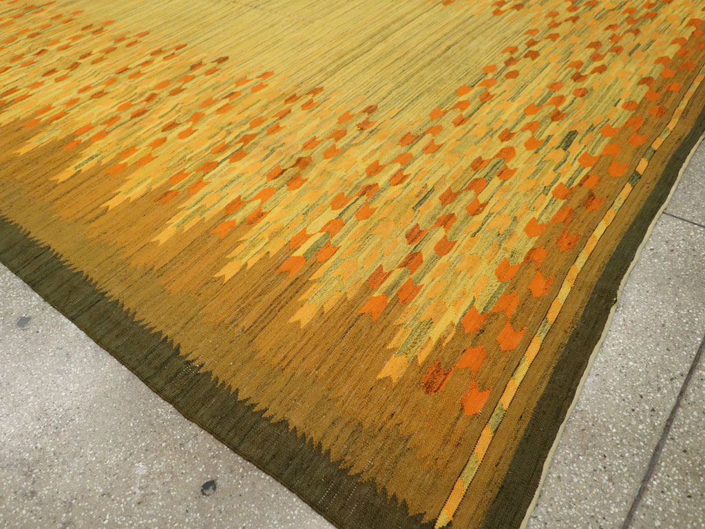 Vintage Swedish Scandinavian Flatweave Kilim Room Size Carpet, No.30754 - Staging