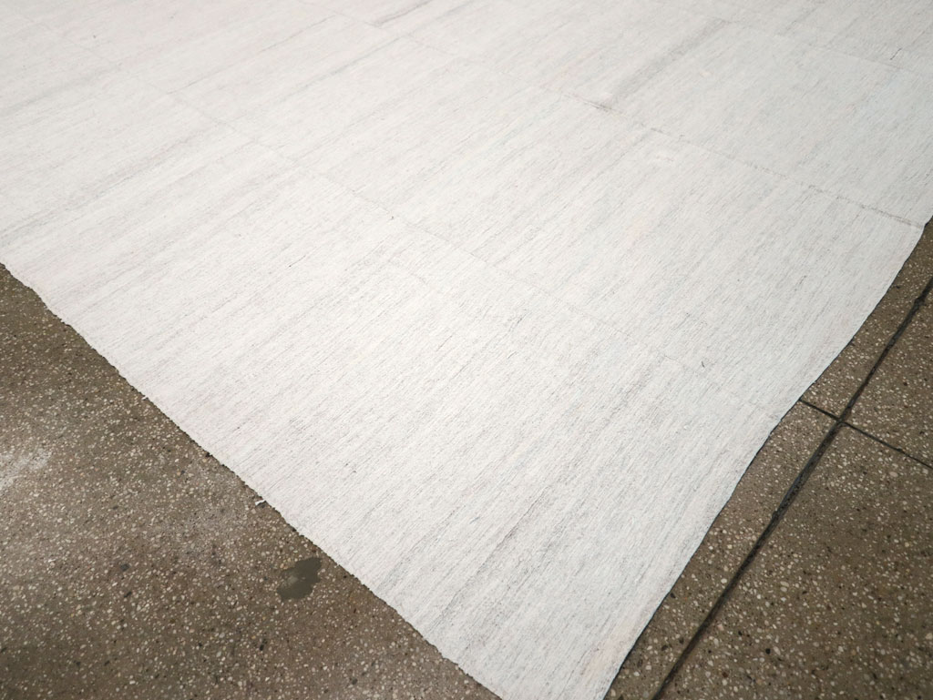 Vintage Turkish Flatweave Kilim Room Size Carpet, No.30774 - Staging