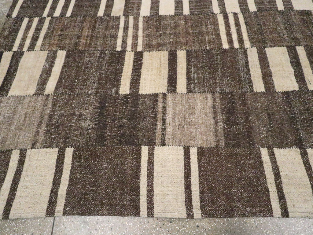 Modern Turkish Flatweave Kilim, No.30789 - Staging