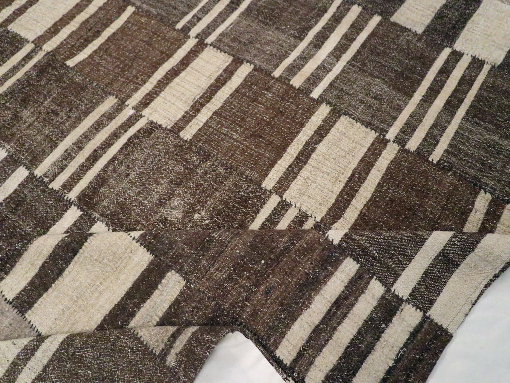 Modern Turkish Flatweave Kilim, No.30789 - Staging