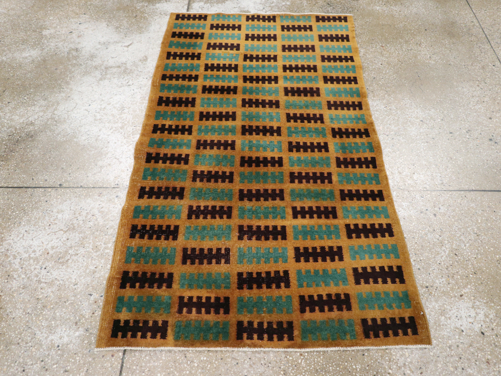 Vintage Turkish Anatolian Deco Rug, No.30794 - Staging