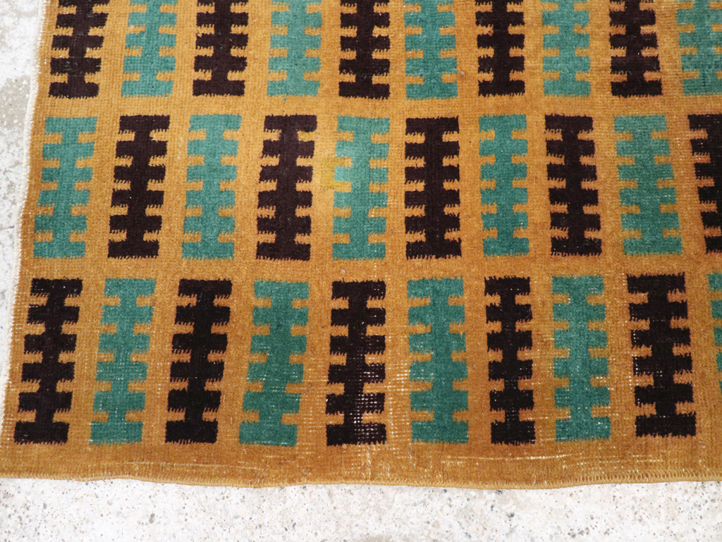 Vintage Turkish Anatolian Deco Rug, No.30794 - Staging