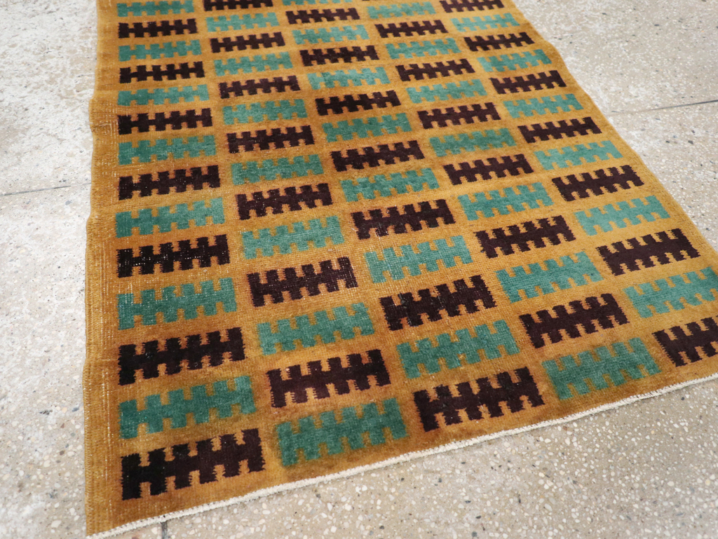 Vintage Turkish Anatolian Deco Rug, No.30794 - Staging