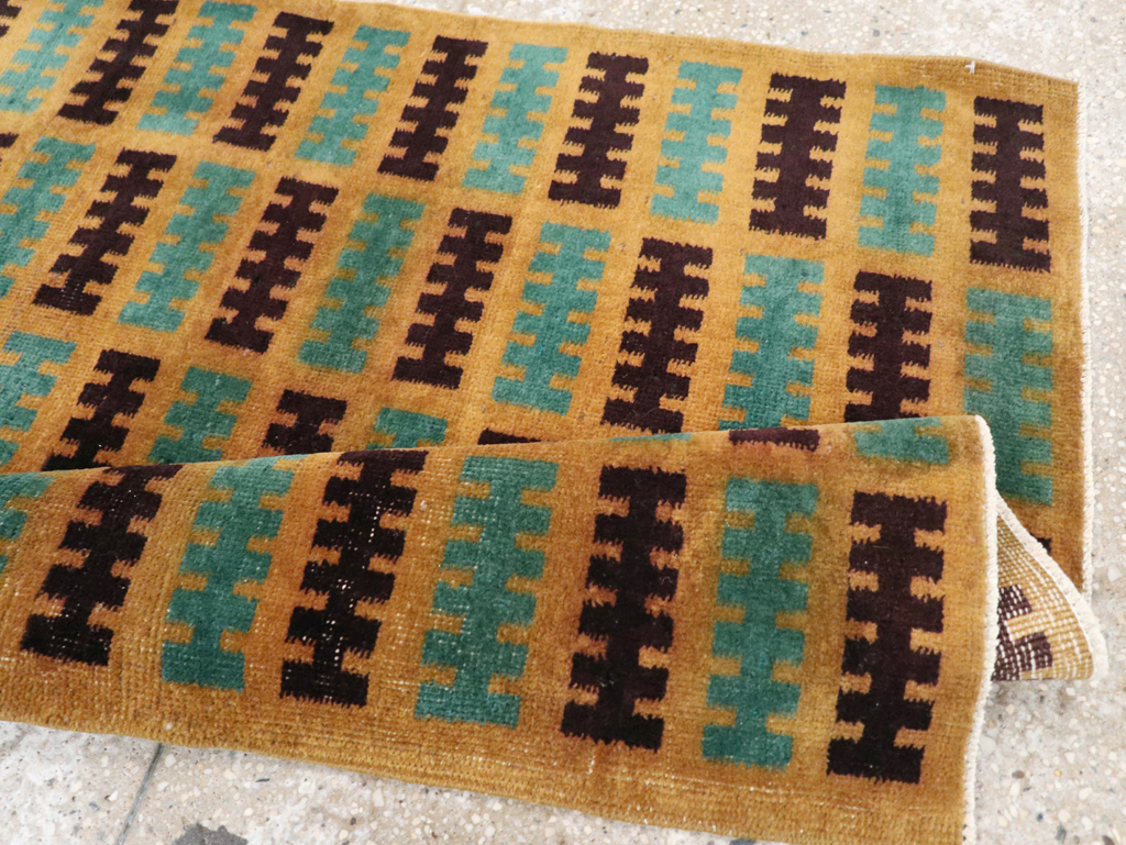 Vintage Turkish Anatolian Deco Rug, No.30794 - Staging