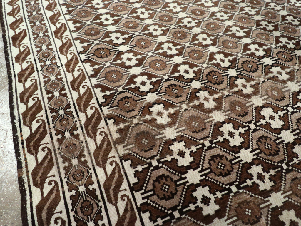 Vintage Turkish Anatolian Accent Carpet, No.30795 - Staging