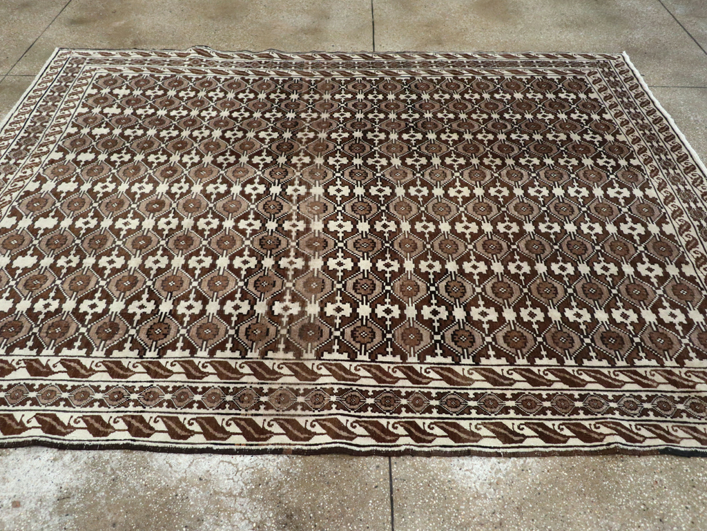 Vintage Turkish Anatolian Accent Carpet, No.30795 - Staging