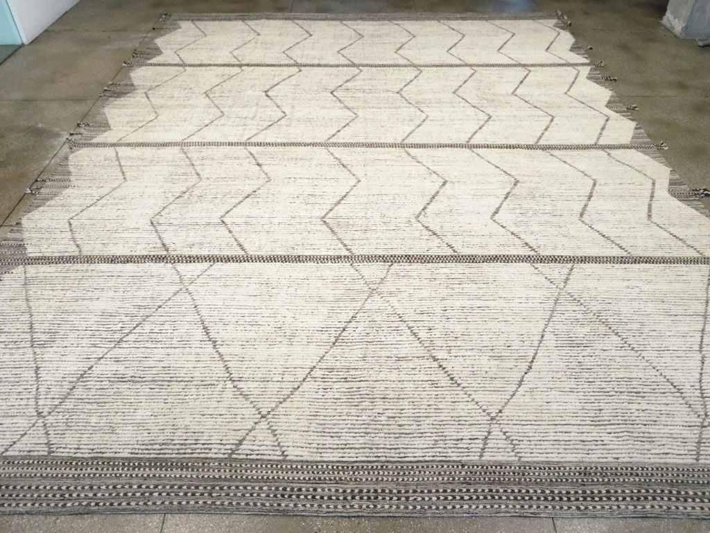 Moroccan Inspired Contemporary Turkish Large Room Size Carpet, No.30801 - Staging