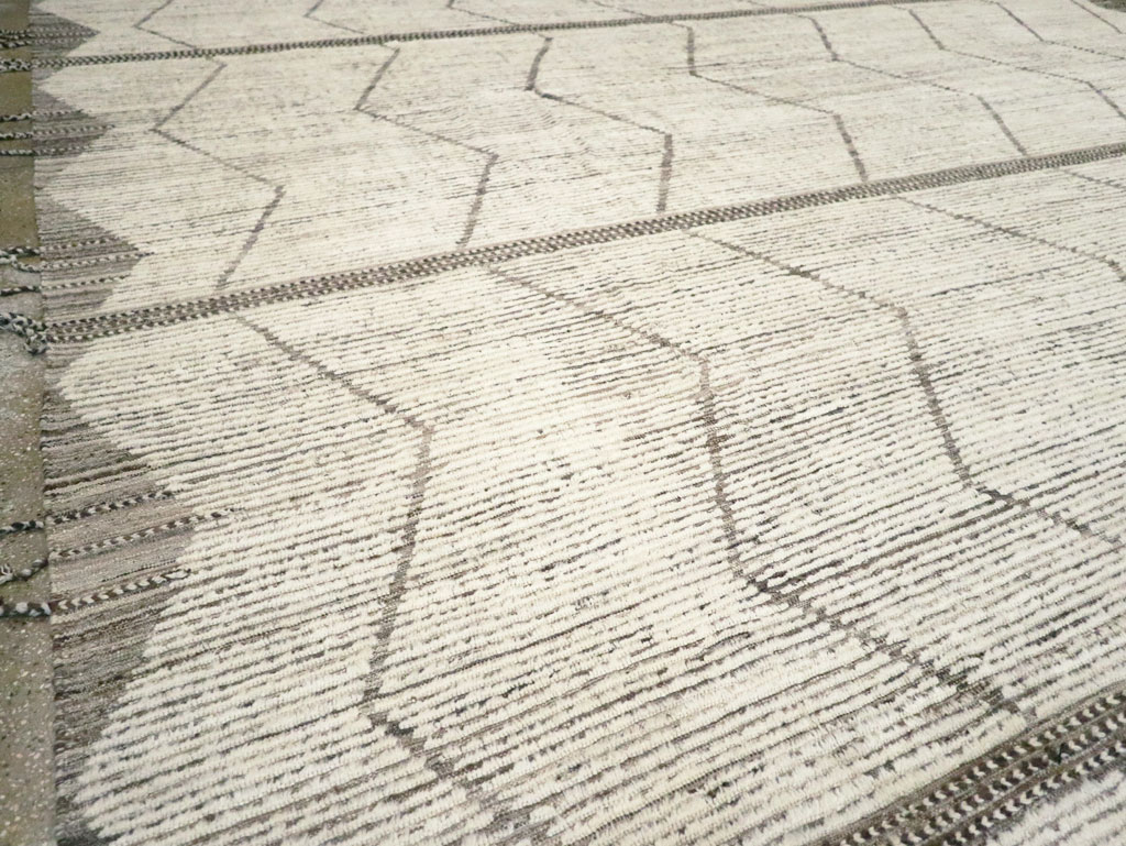 Moroccan Inspired Contemporary Turkish Large Room Size Carpet, No.30801 - Staging