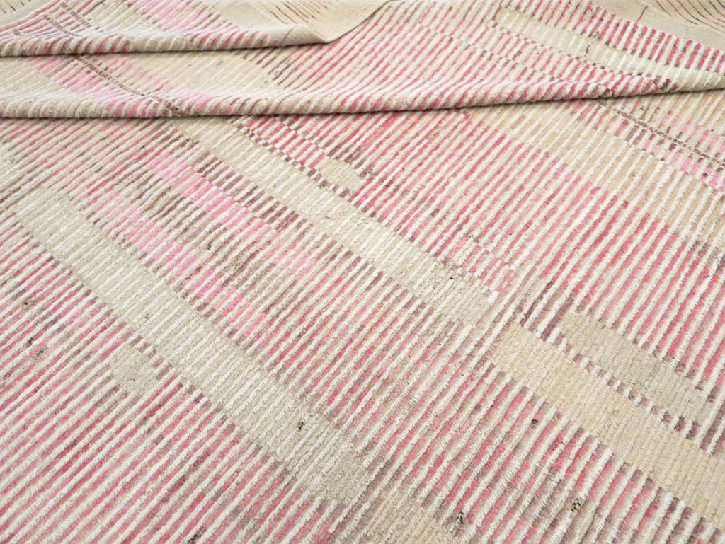 Modern Turkish Large Carpet, No.30809 - Staging