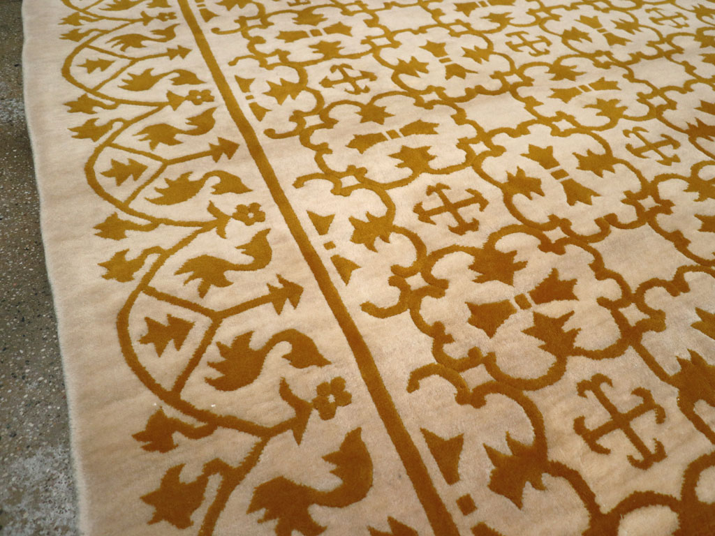 Vintage Indian Continental Large Room Size Carpet, No.30814 - Staging