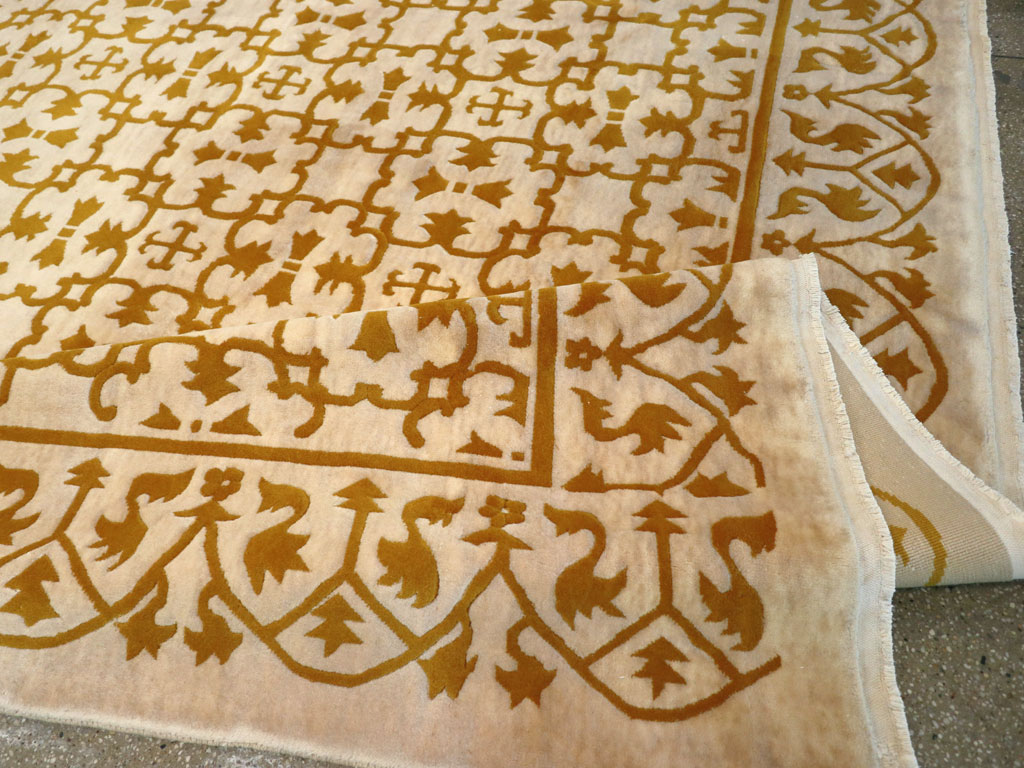 Vintage Indian Continental Large Room Size Carpet, No.30814 - Staging