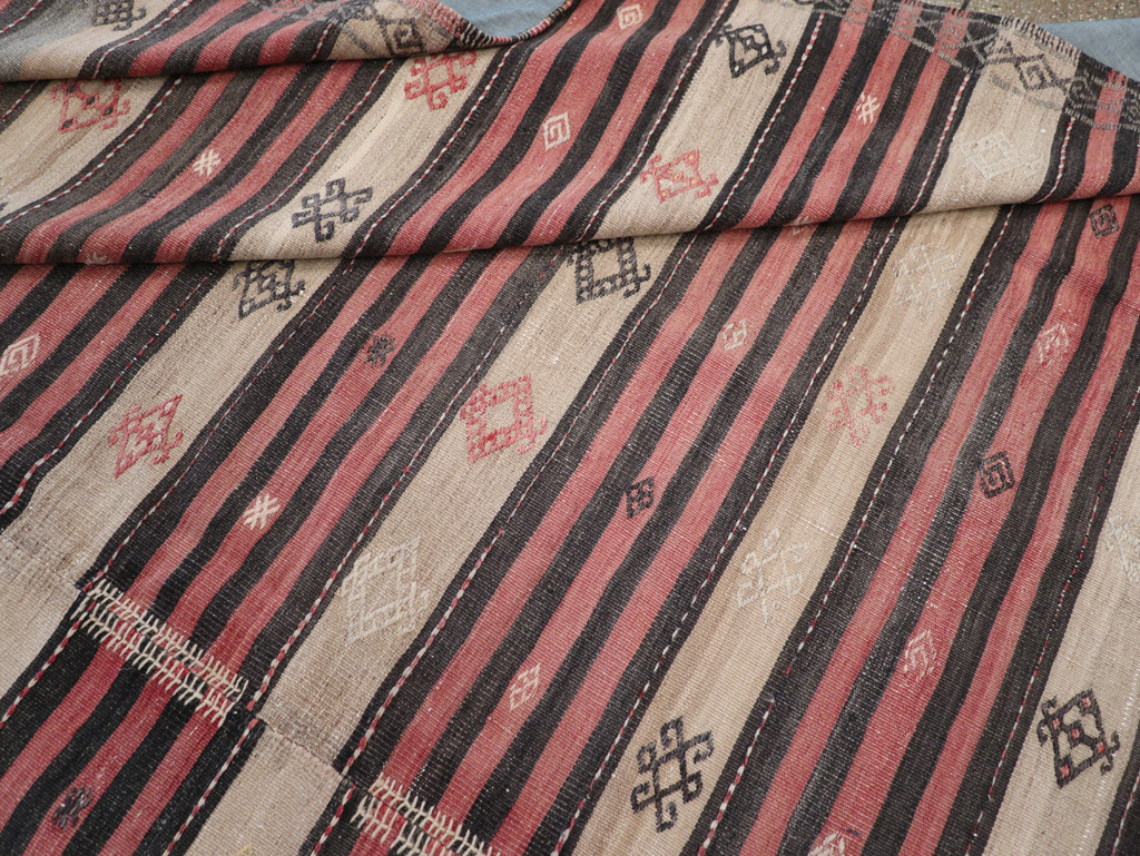 Vintage Turkish Flatweave Kilim Room Size Carpet, No.30819 - Staging