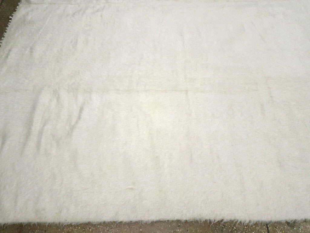 Contemporary Turkish Mohair Room Size Carpet, No.30822 - Staging
