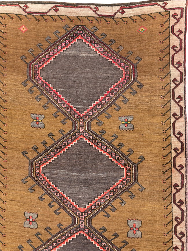 Vintage Turkish Anatolian Tribal Room Size Carpet, No.30851 - Staging