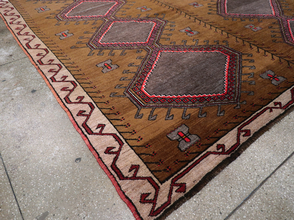 Vintage Turkish Anatolian Tribal Room Size Carpet, No.30851 - Staging