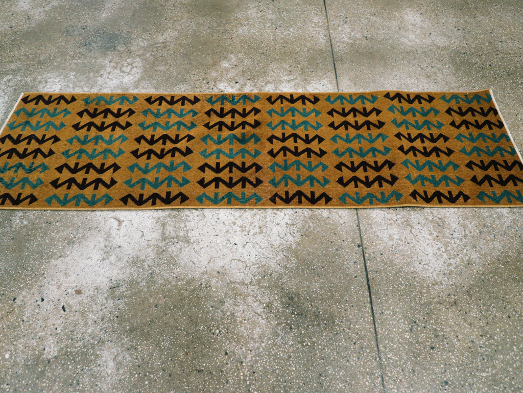 Vintage Anatolian Deco Rug, No.30853 - Staging