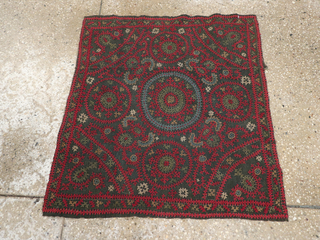 Vintage Central Asian Embroidered Suzani Textile, No.30858 - Staging