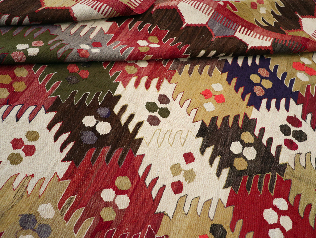 Contemporary Turkish Flatweave Kilim Small Room Size Carpet, No.30864 - Staging