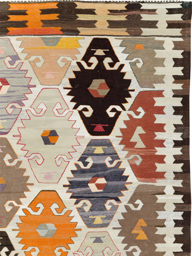 Contemporary Turkish Flatweave Kilim Room Size Carpet, No.30865 - Staging