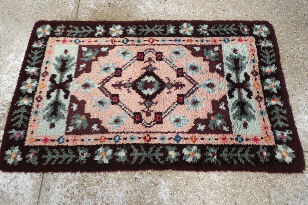 Vintage European Deco Rug, No.30877 - Staging