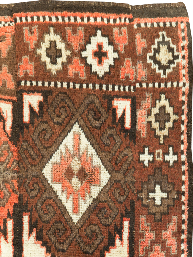 Vintage Central Asian Turkoman Gallery Rug, No.30878 - Staging