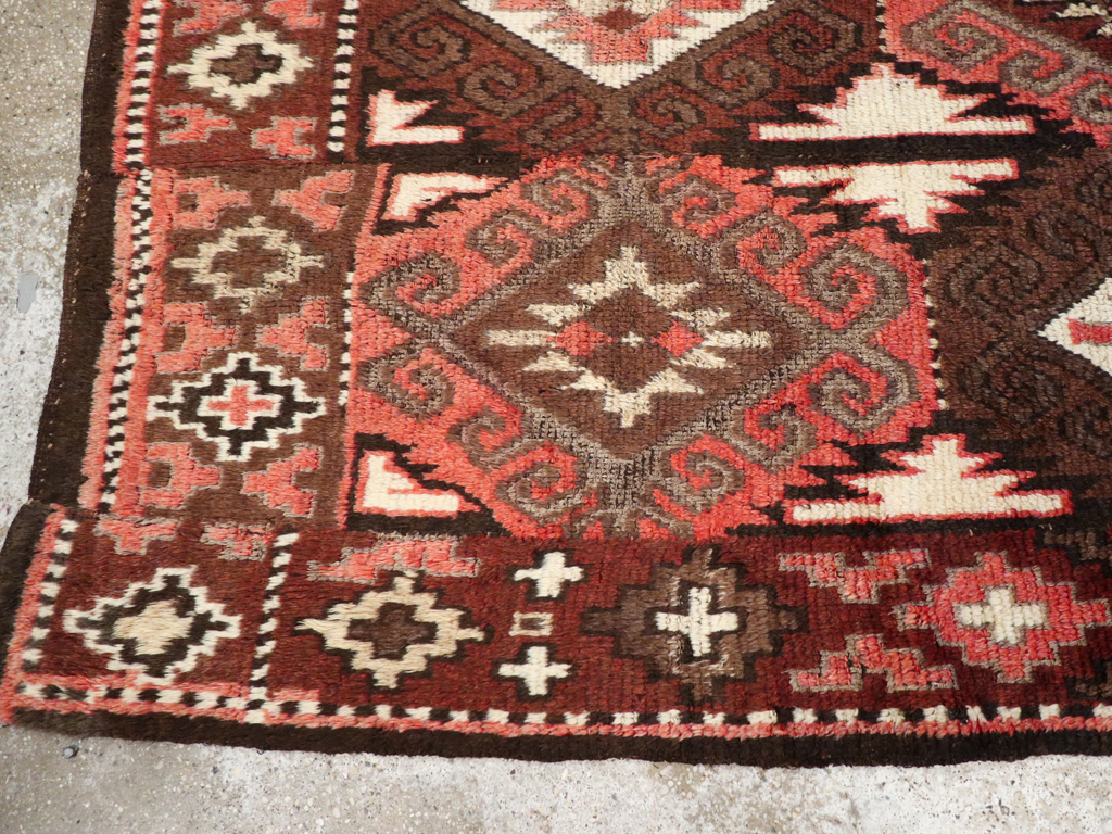 Vintage Central Asian Turkoman Gallery Rug, No.30878 - Staging