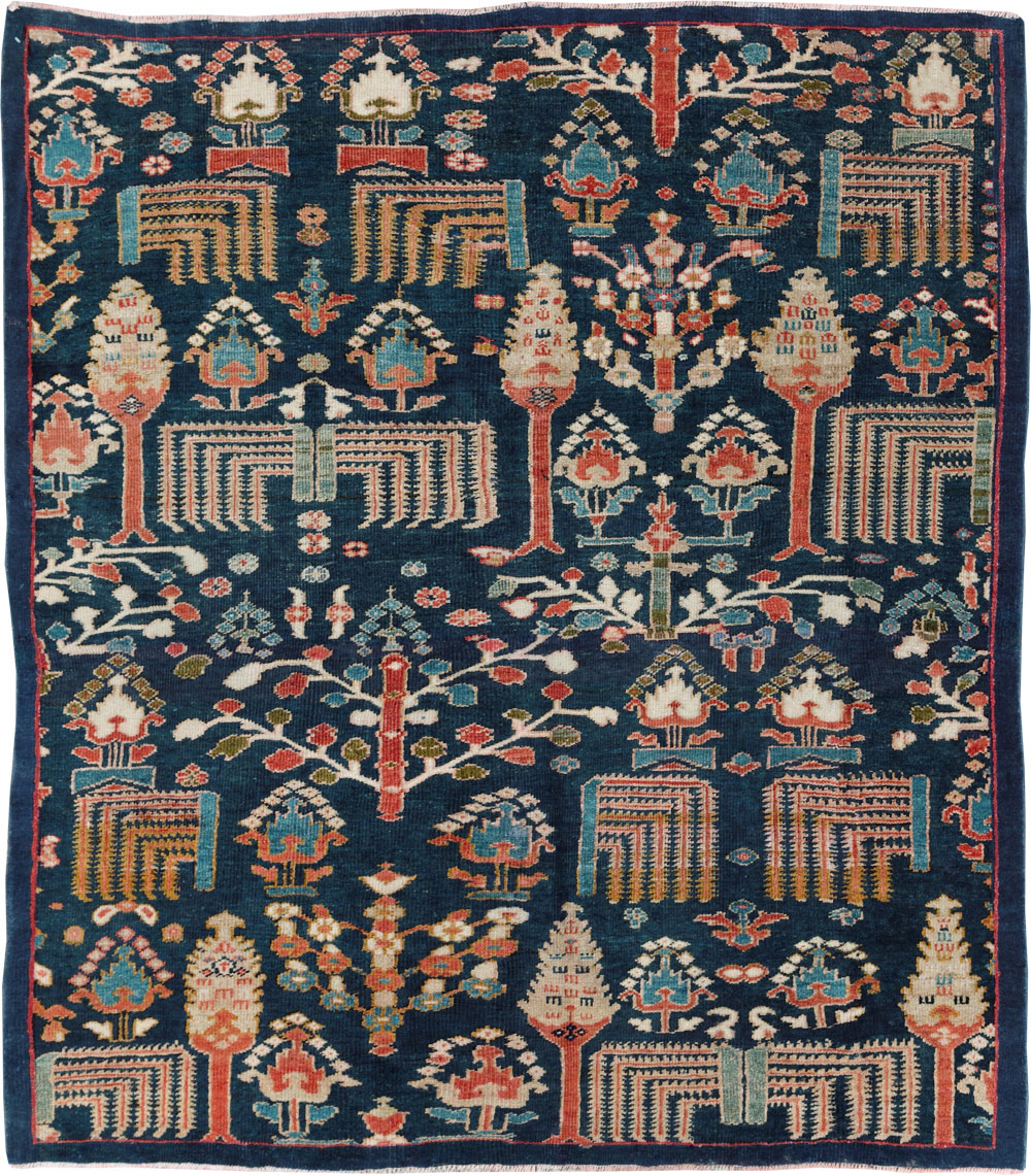 Antique Persian Sultanabad Rug, No.30879 - Staging