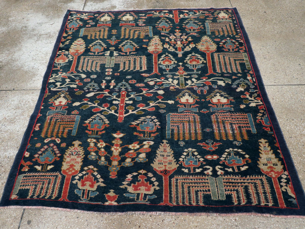 Antique Persian Sultanabad Rug, No.30879 - Staging