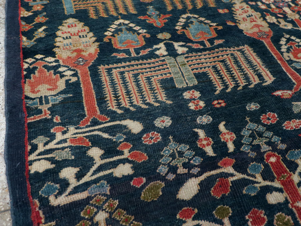 Antique Persian Sultanabad Rug, No.30879 - Staging