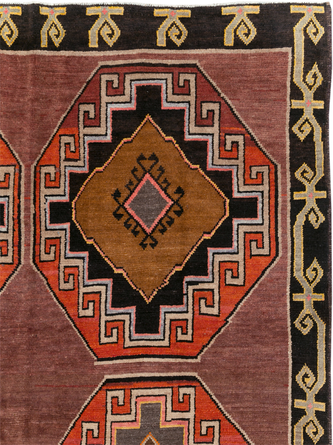 Vintage Turkish Anatolian Tribal Room Size Carpet, No.30907 - Staging