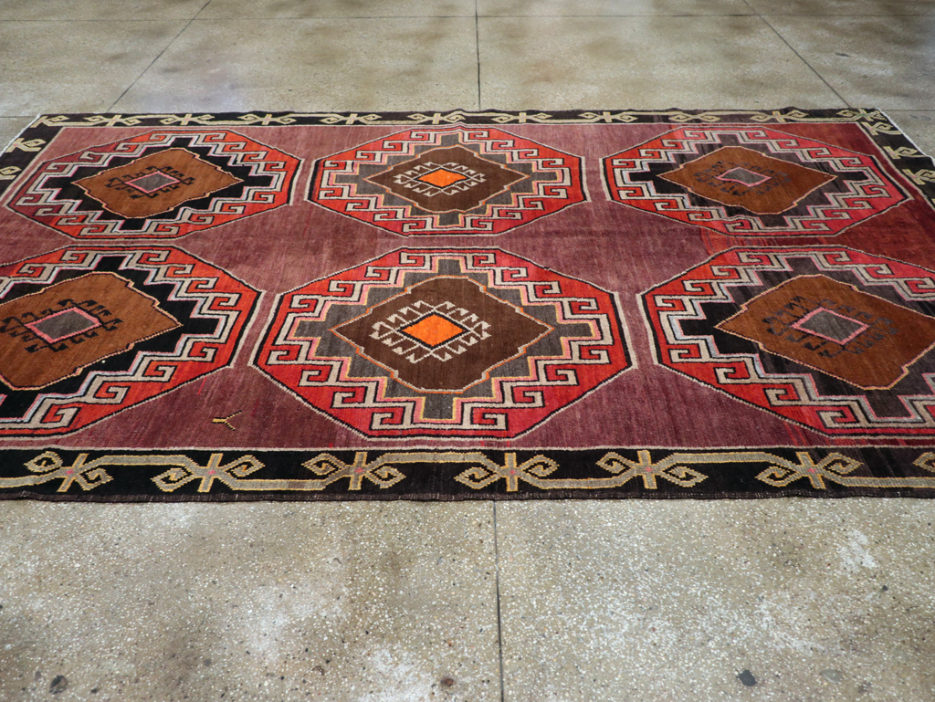 Vintage Turkish Anatolian Tribal Room Size Carpet, No.30907 - Staging