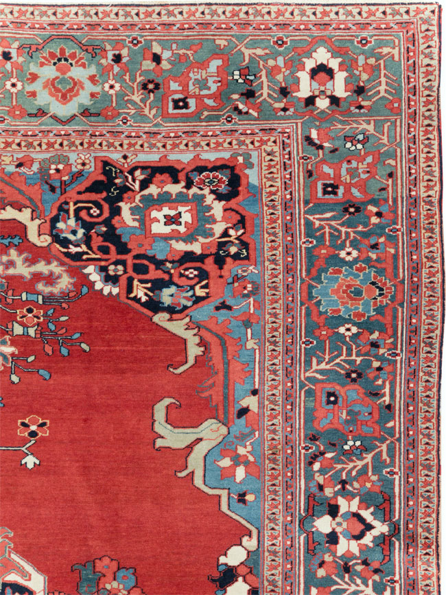 Antique Persian Serapi Room Size Carpet, No.30912 - Staging