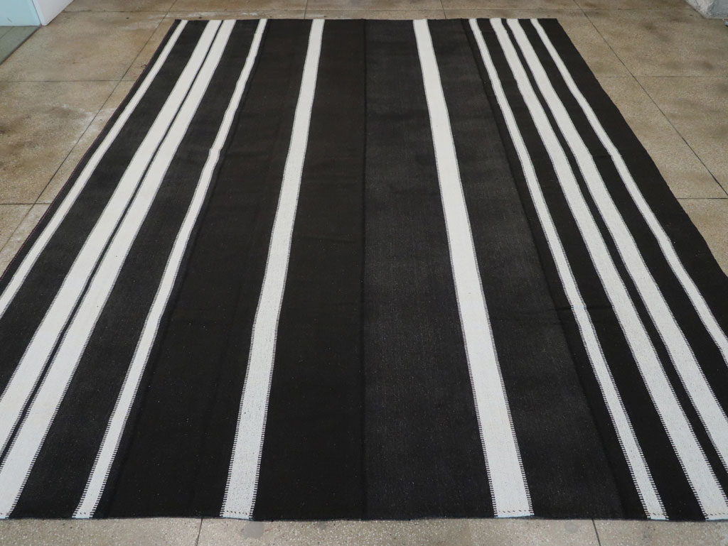 Modern Turkish Flatweave Kilim Large Room Size Carpet, No.30915 - Staging