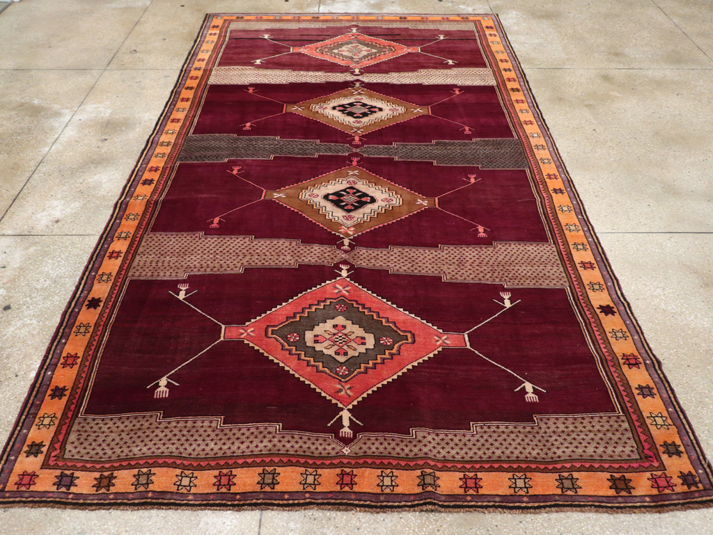 Vintage Turkish Anatolian Carpet, No.30917 - Staging