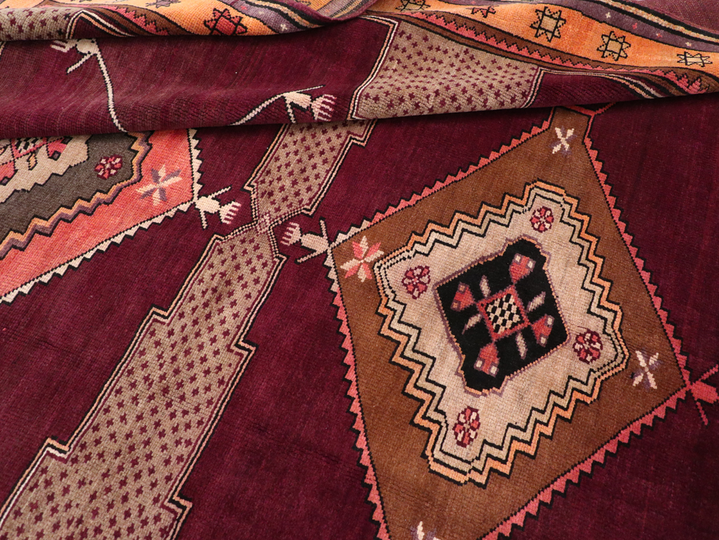 Vintage Turkish Anatolian Carpet, No.30917 - Staging