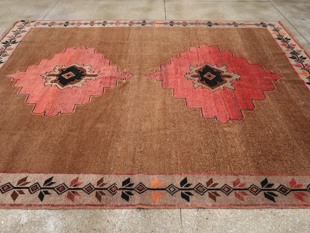 Vintage Turkish Anatolian Room Size Carpet, No.30919 - Staging