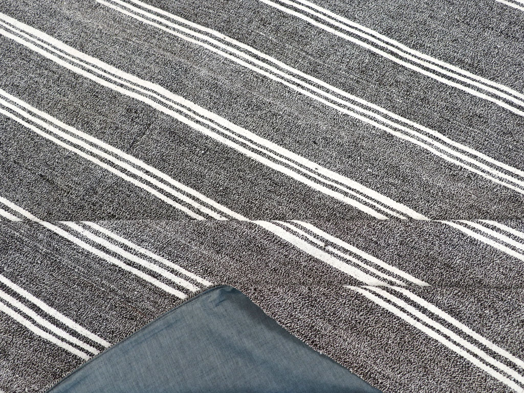 Vintage Turkish Flatweave Kilim Small Room Size Carpet, No.30925 - Staging