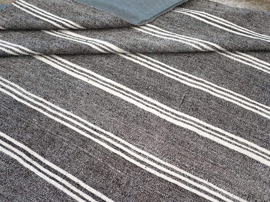 Vintage Turkish Flatweave Kilim Small Room Size Carpet, No.30925 - Staging