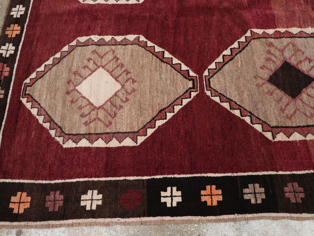 Vintage Turkish Anatolian Accent Carpet, No.30937 - Staging