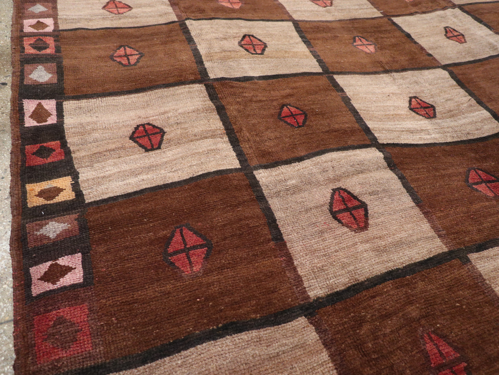 Vintage Turkish Anatolian Tribal Room Size Carpet, No.30938 - Staging