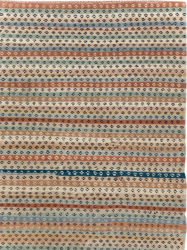 Vintage Turkish Anatolian Accent Rug, No.30941 - Staging