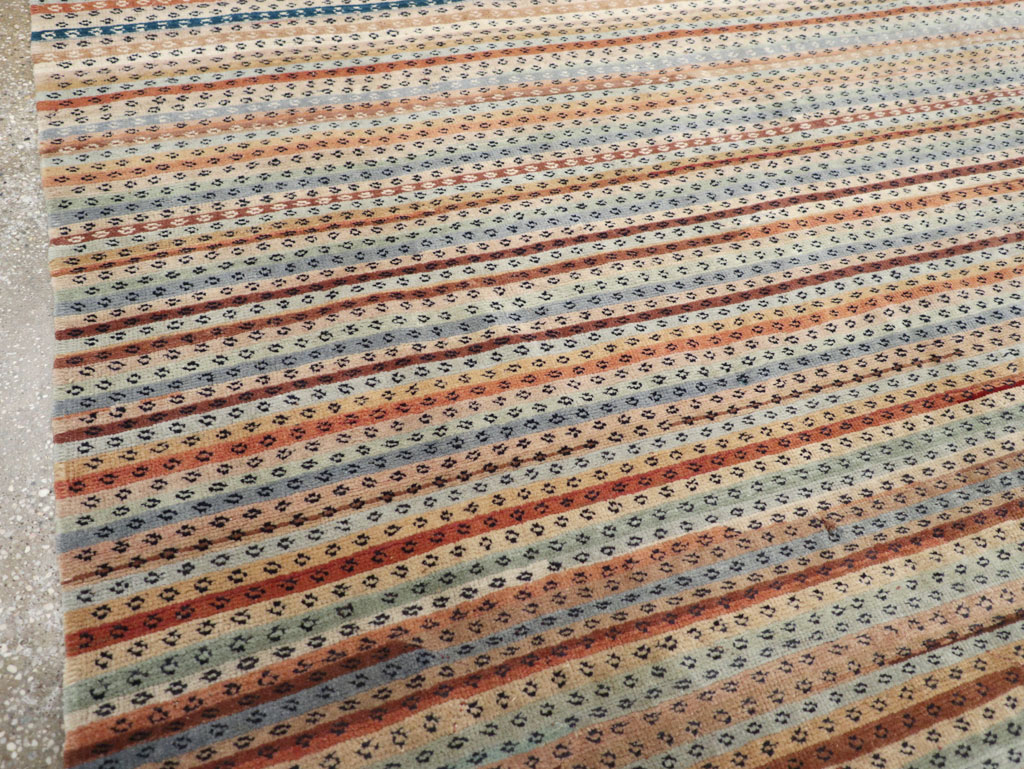 Vintage Turkish Anatolian Accent Rug, No.30941 - Staging