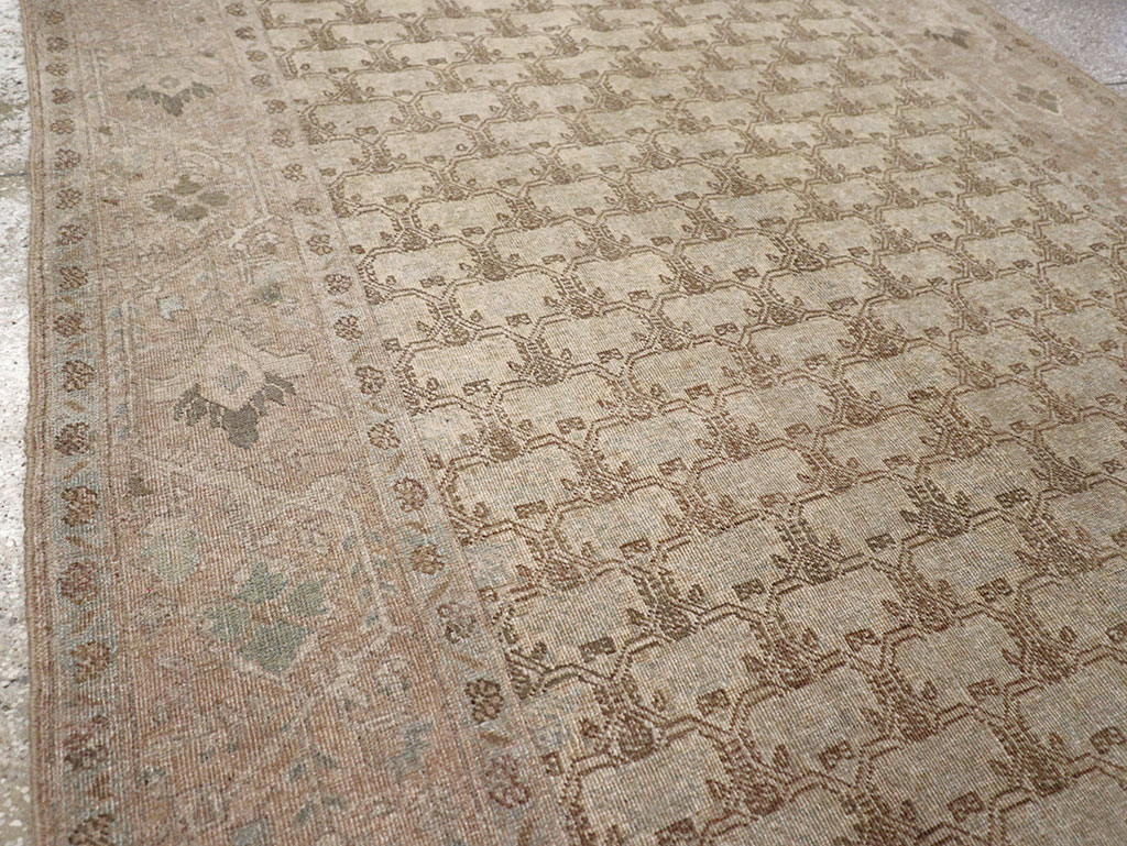 Vintage Persian Gallery Tabriz Carpet, No.30944 - Staging