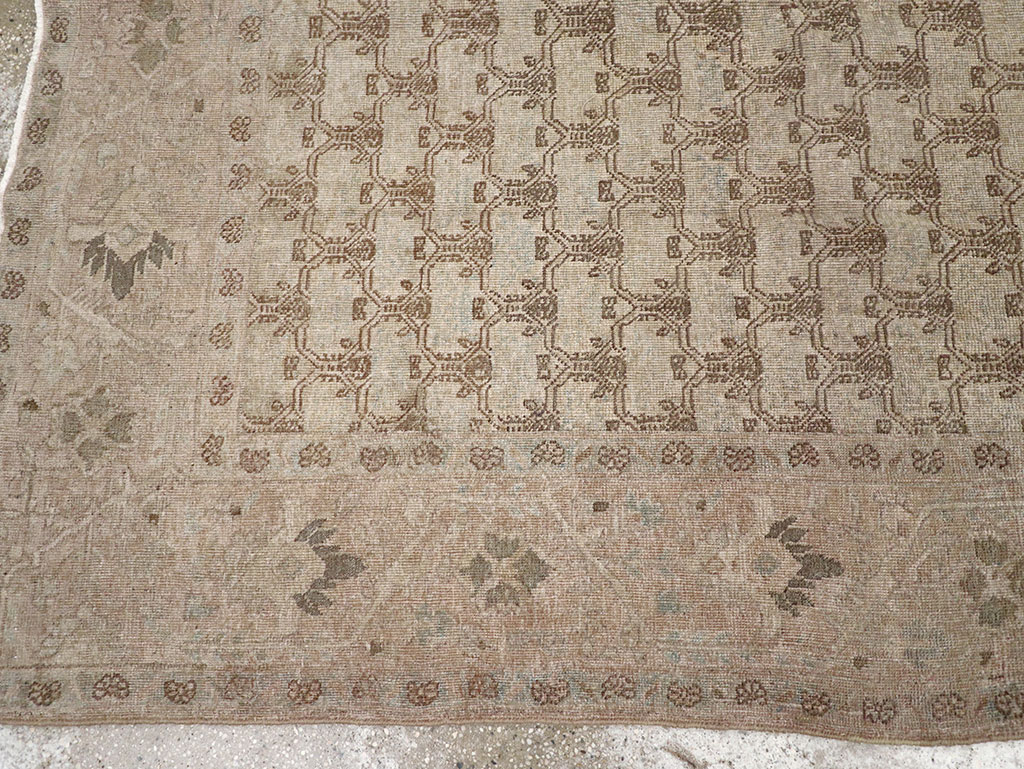 Vintage Persian Gallery Tabriz Carpet, No.30944 - Staging