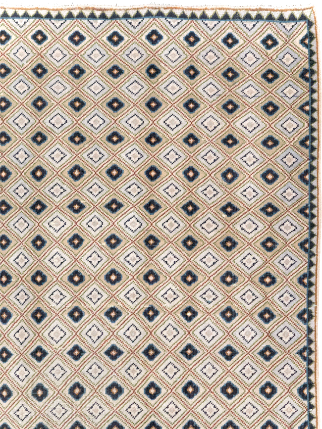 Vintage Persian Kashan Accent Rug (Pair: 1 of 2), No.30945 - Staging