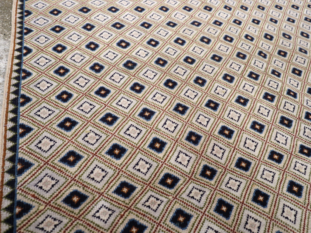 Vintage Persian Kashan Accent Rug (Pair: 1 of 2), No.30945 - Staging